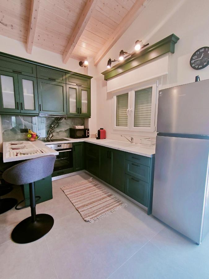 The Old Stables Apartment Vátos Екстериор снимка