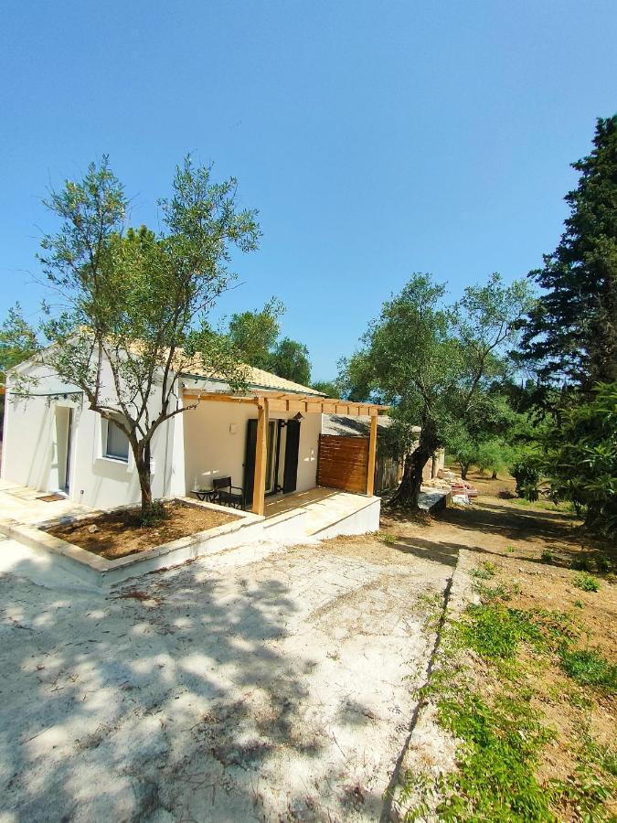 The Old Stables Apartment Vátos Екстериор снимка